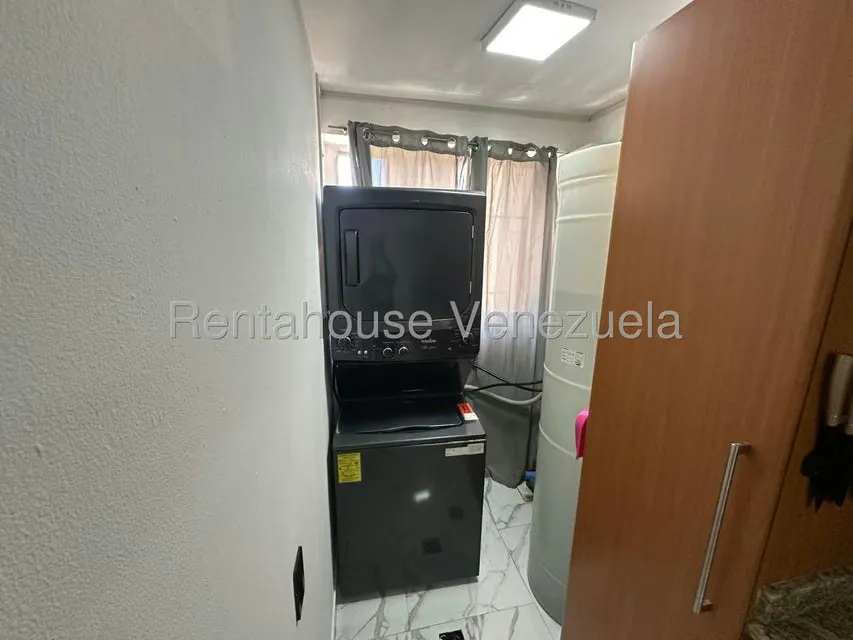 Apartamento (1 Nivel) en Alquiler en La Urbina, Distrito Metropolitano - 5