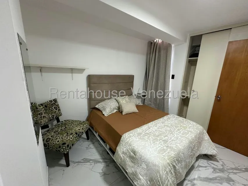 Apartamento (1 Nivel) en Alquiler en La Urbina, Distrito Metropolitano - 10