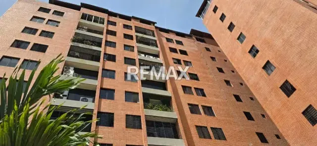 En Venta apartamento ubicado en la Urbanizacion Colinas de La Tahona