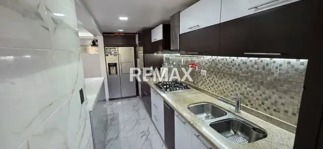 En Venta apartamento ubicado en la Urbanizacion Colinas de La Tahona - 6