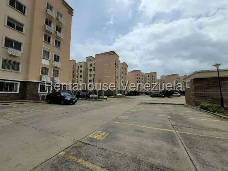 Apartamento (1 Nivel) en Alquiler en Ciudad Roca, Lara - 18