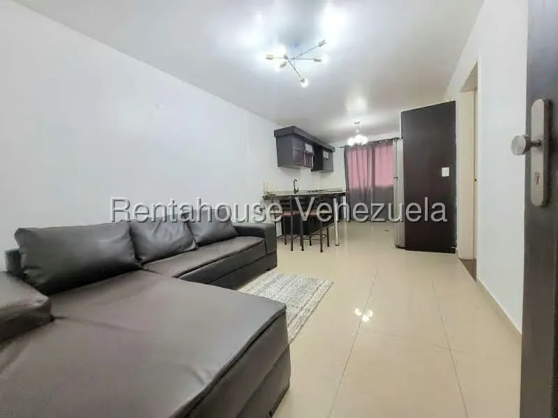 Apartamento (1 Nivel) en Alquiler en Ciudad Roca, Lara - 3