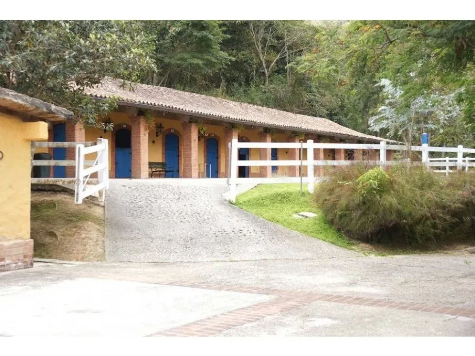 Se vende caballeriza 30.000m2 Parque Caiza 1828 - 5