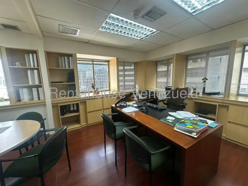 Oficina en Venta en Los Palos Grandes, Distrito Metropolitano - 17