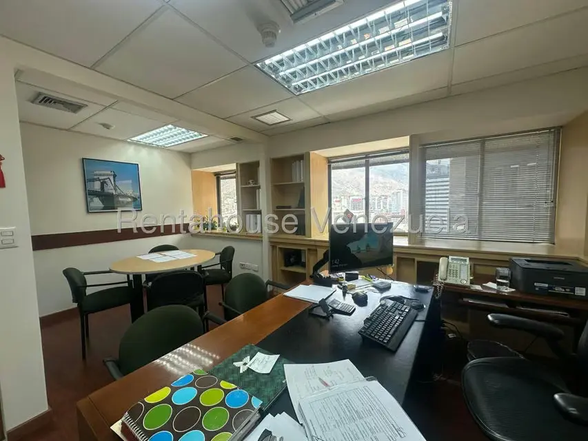 Oficina en Venta en Los Palos Grandes, Distrito Metropolitano - 18