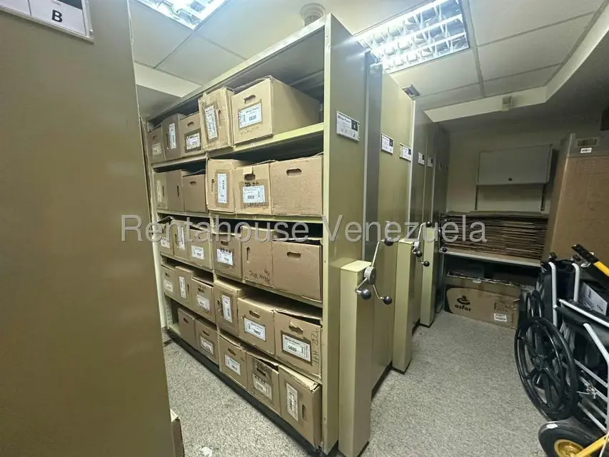 Oficina en Venta en Los Palos Grandes, Distrito Metropolitano - 25