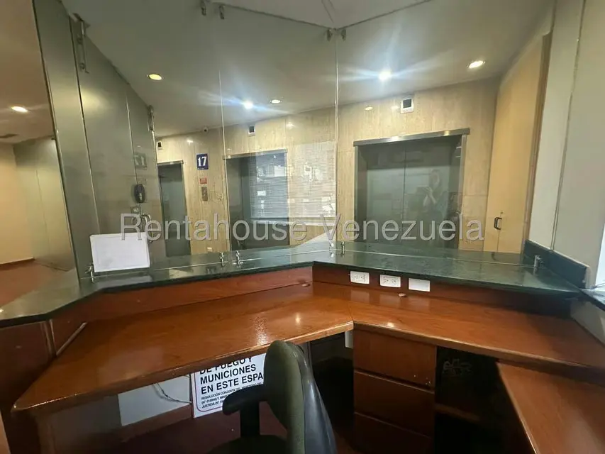 Oficina en Venta en Los Palos Grandes, Distrito Metropolitano - 3