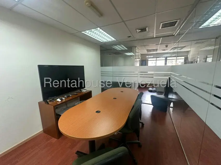 Oficina en Venta en Los Palos Grandes, Distrito Metropolitano - 32