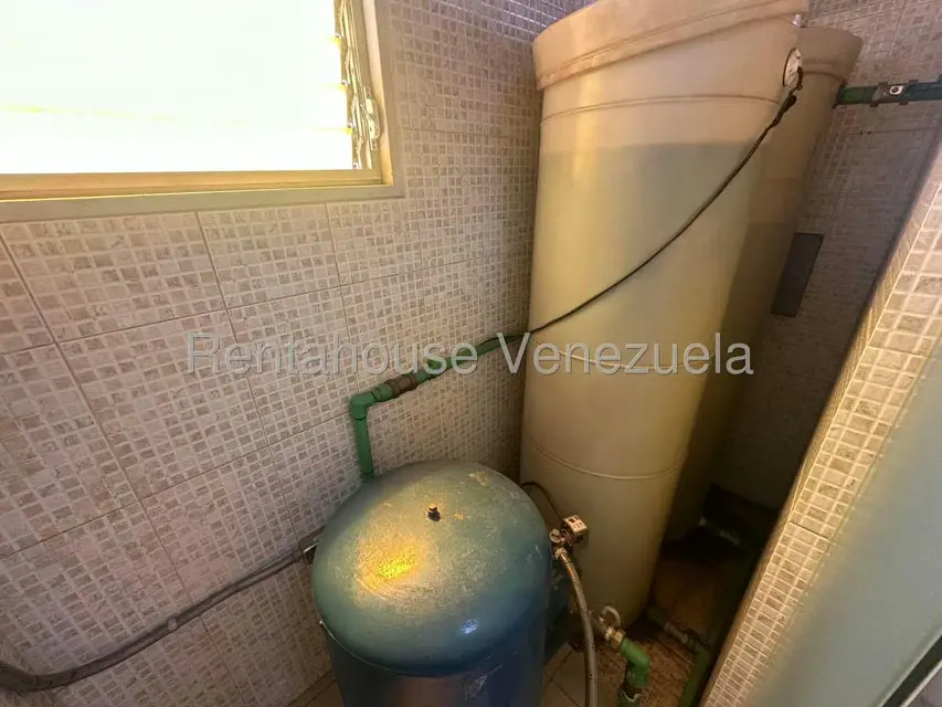 Oficina en Venta en Los Palos Grandes, Distrito Metropolitano - 40
