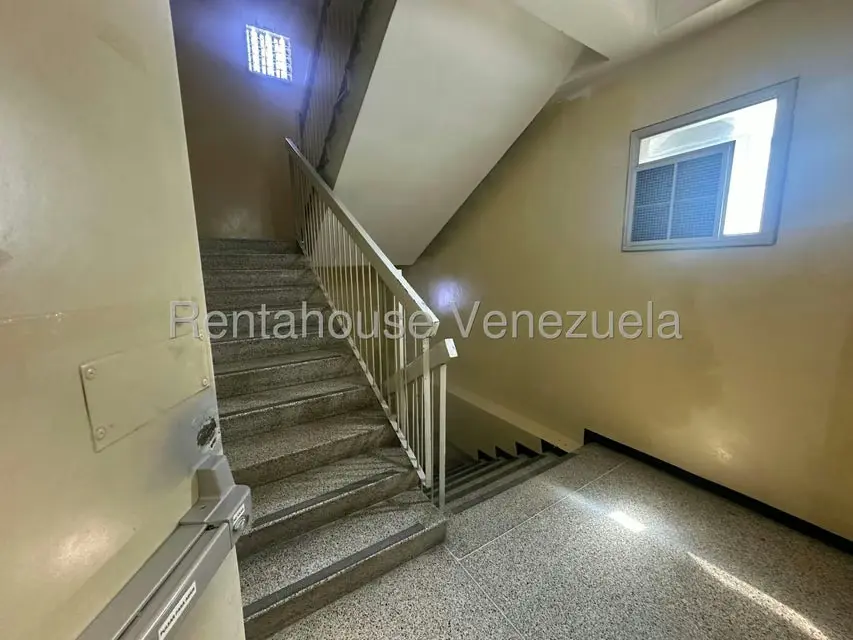 Oficina en Venta en Los Palos Grandes, Distrito Metropolitano - 42