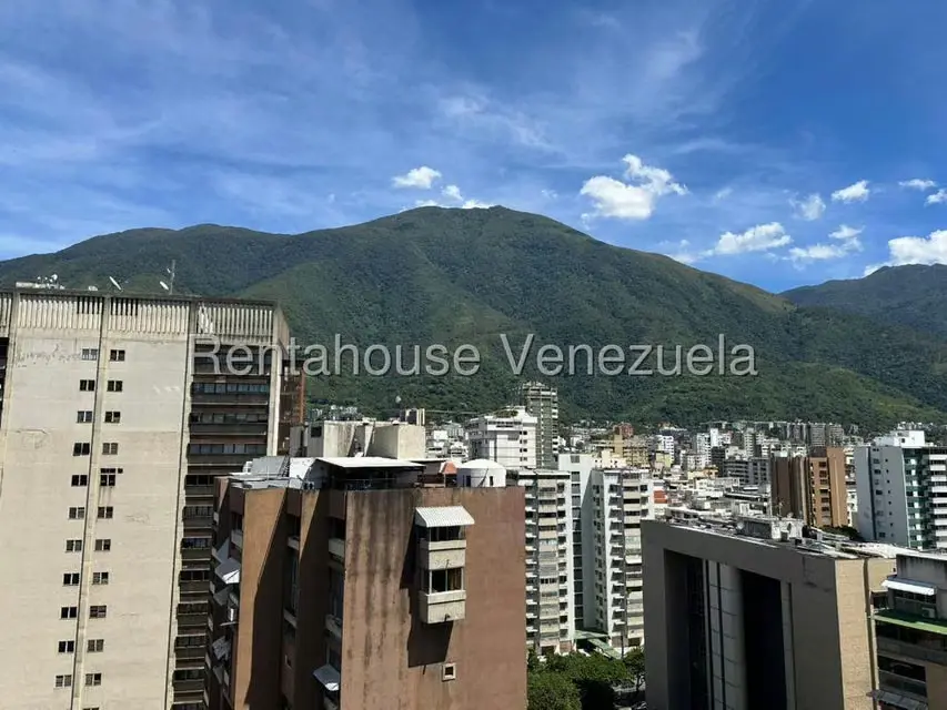 Oficina en Venta en Los Palos Grandes, Distrito Metropolitano - 43