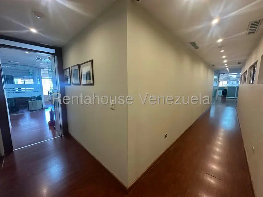 Oficina en Venta en Los Palos Grandes, Distrito Metropolitano - 5