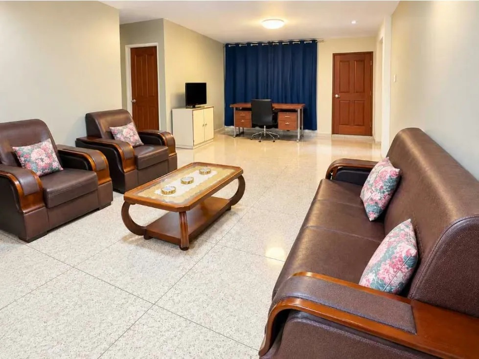 APARTAMENTO EN VENTA – AVENIDA UNIVERSIDAD, CENTRO DE CARACAS 100M2