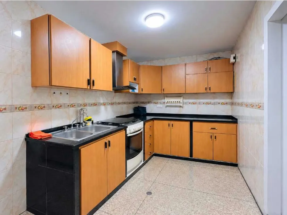 APARTAMENTO EN VENTA – AVENIDA UNIVERSIDAD, CENTRO DE CARACAS 100M2 - 3