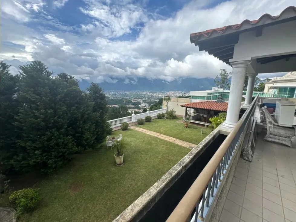 Se vende casa 1000 m2 4H+2S/5.5B+S/4P Los Naranjos [Norte 5] - 4