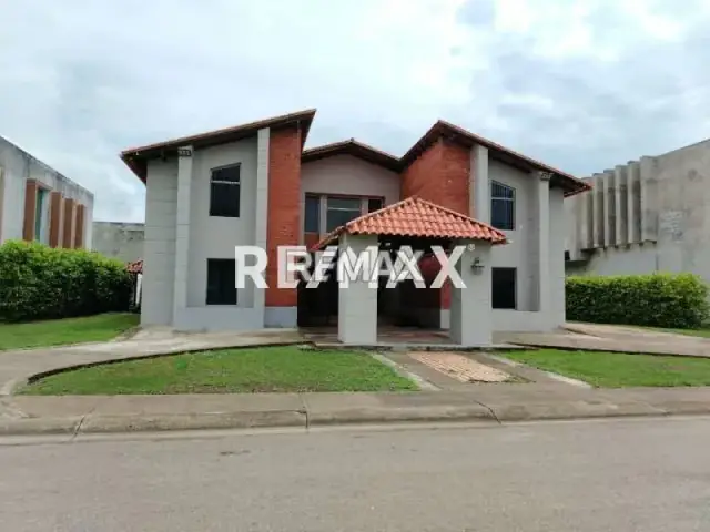 En Alquiler Casa o TownHouse Campestre San Miguel, Maturín, Monagas