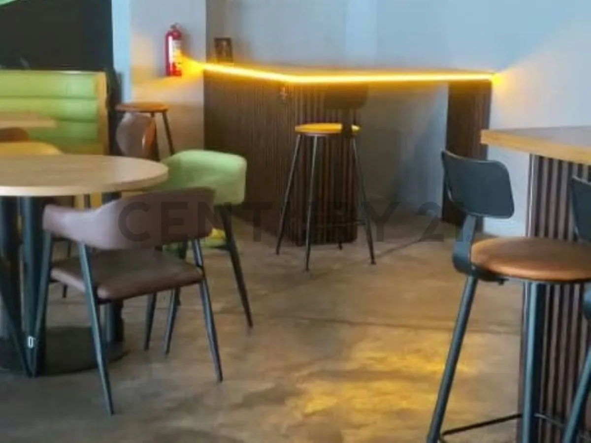 Se vende casa para comercio con excelente ubicación en el centro de El Hatillo - 17