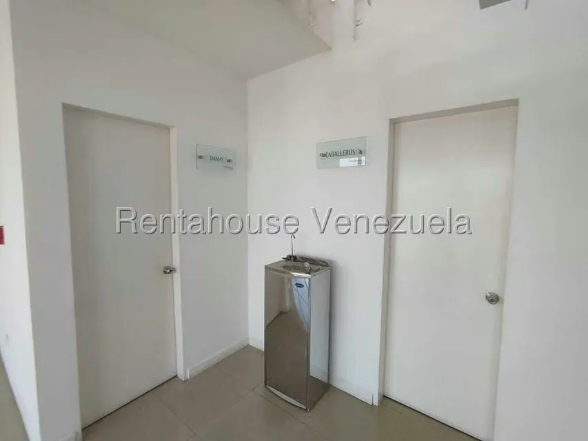 Apartamento (1 Nivel) en Alquiler en Santa Eduvigis, Distrito Metropolitano - 21
