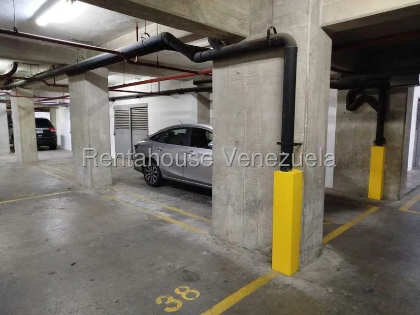 Apartamento (1 Nivel) en Alquiler en Santa Eduvigis, Distrito Metropolitano - 27