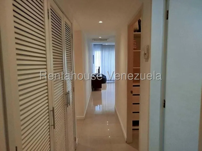 Apartamento (1 Nivel) en Alquiler en Santa Eduvigis, Distrito Metropolitano - 9