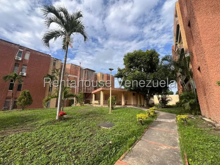 Apartamento (1 Nivel) en Venta en Centro, Lara - 19