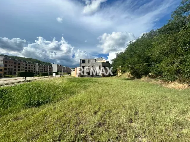 EN VENTA TERRENO EN LOS LAURELES COUNTRY - 3