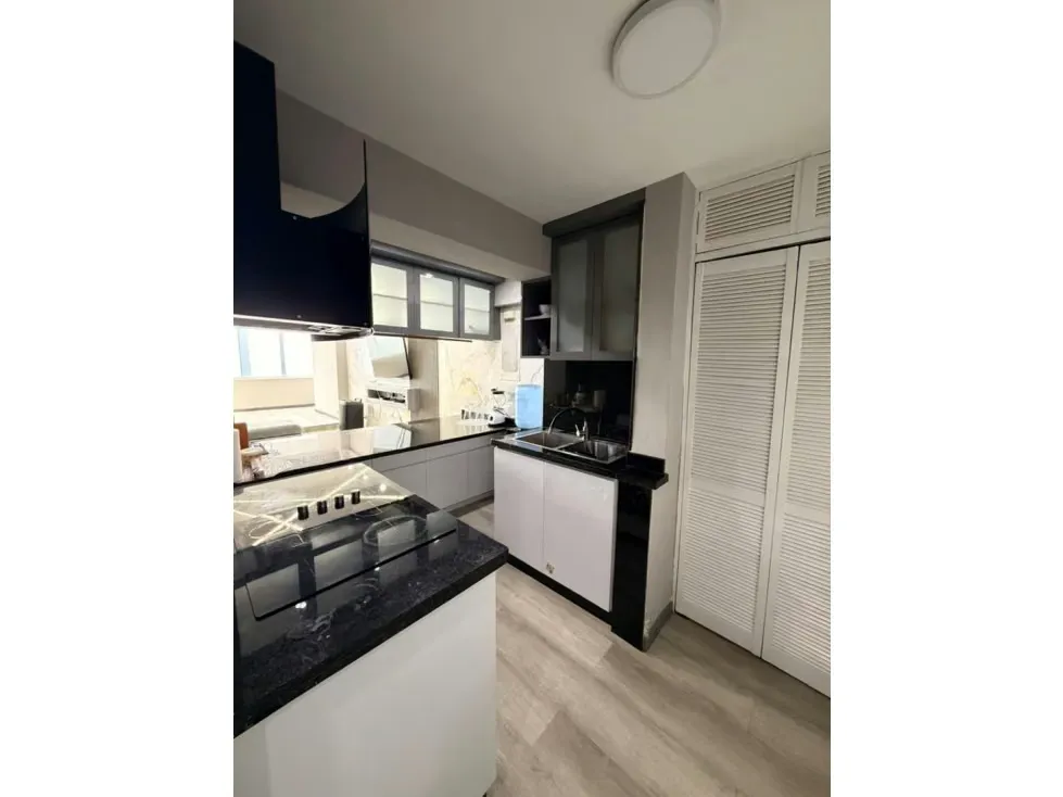 Apartamento en Venta en Catia La Mar - 5