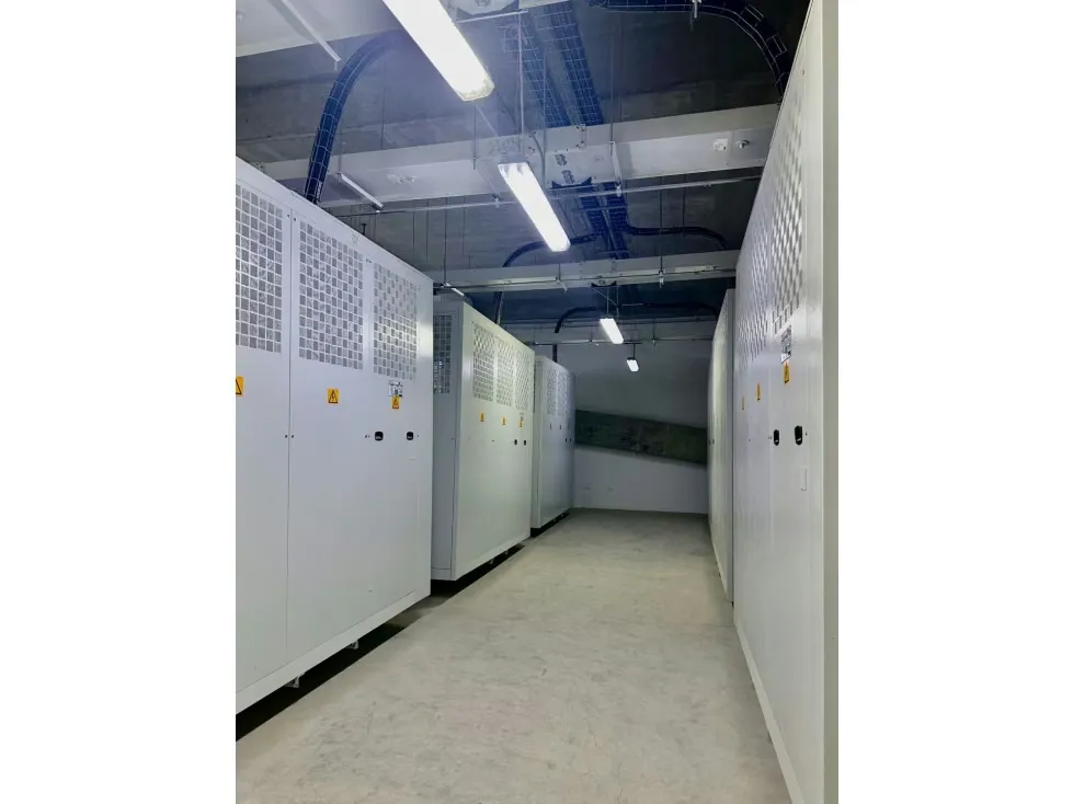 Oficinas y locales en venta Centro Empresarial La Esmeralda Campo Aleg - 12