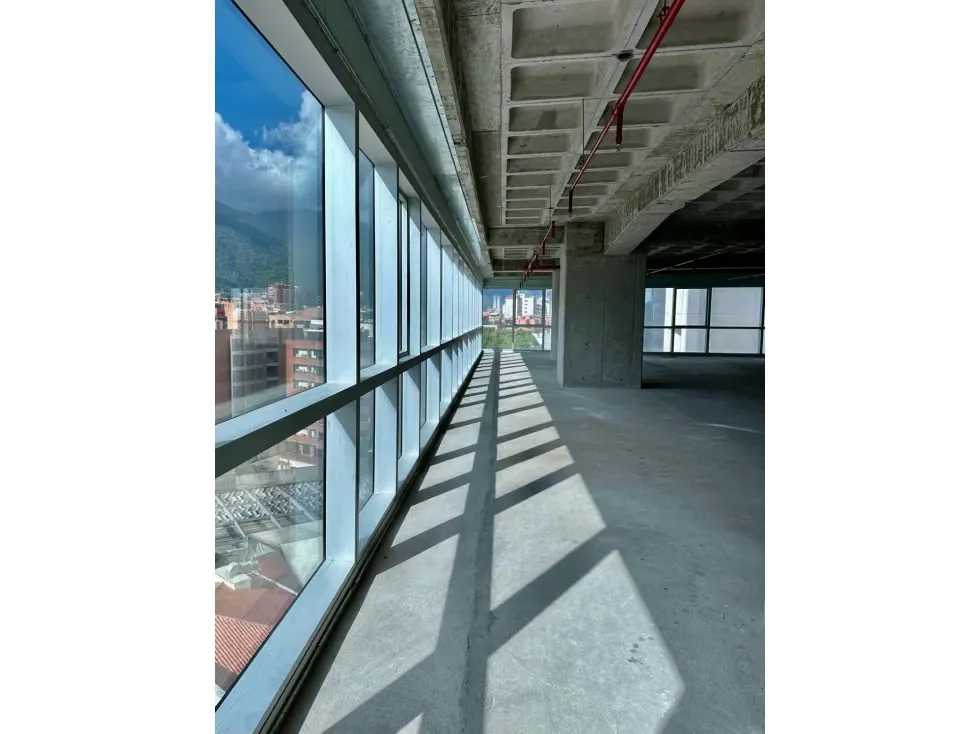 Oficinas y locales en venta Centro Empresarial La Esmeralda Campo Aleg - 14