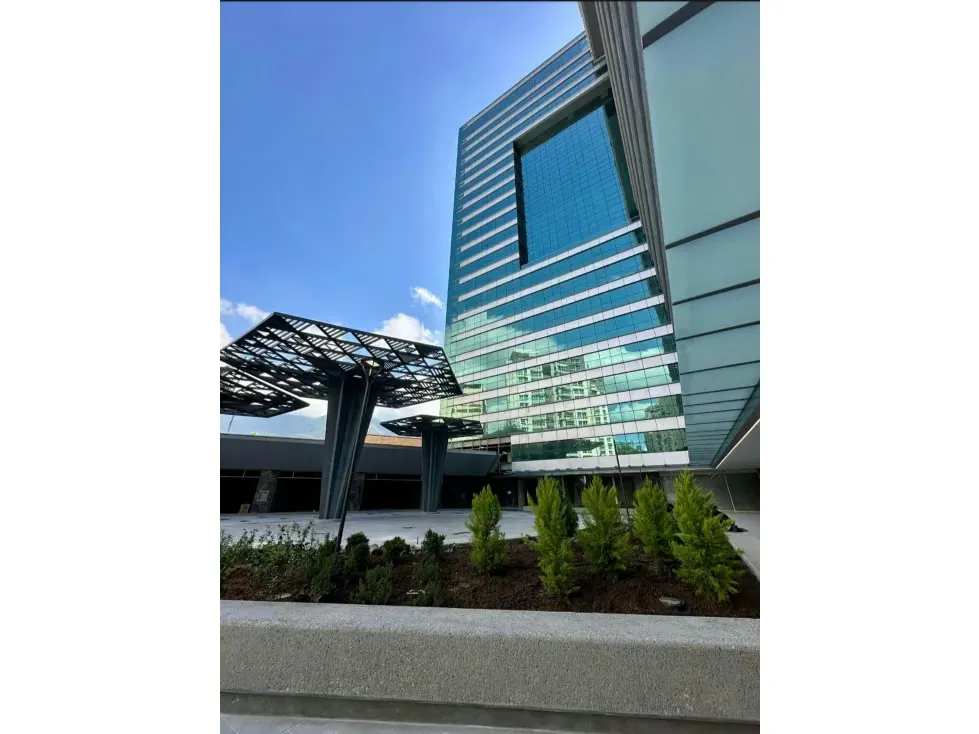 Oficinas y locales en venta Centro Empresarial La Esmeralda Campo Aleg - 24