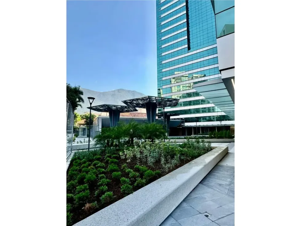 Oficinas y locales en venta Centro Empresarial La Esmeralda Campo Aleg - 6