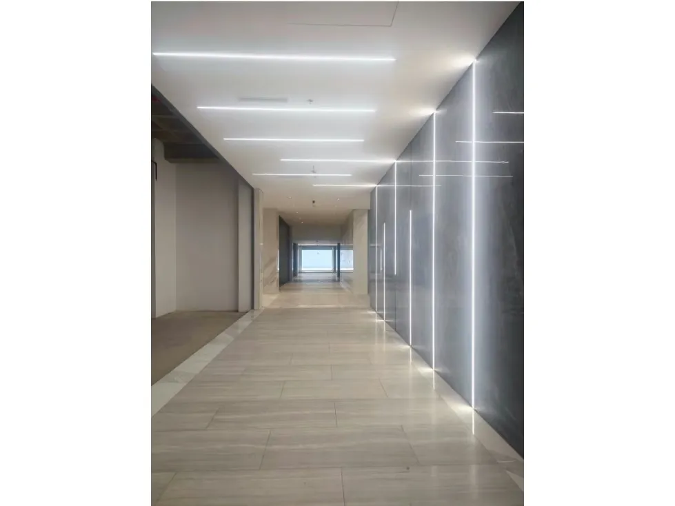 Oficinas y locales en venta Centro Empresarial La Esmeralda Campo Aleg - 7