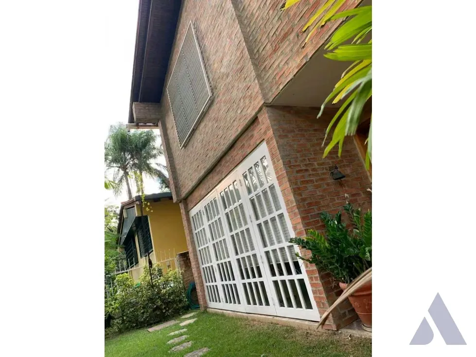 Venta/ Alquier casa 300m2 Chuao 1295 - 3