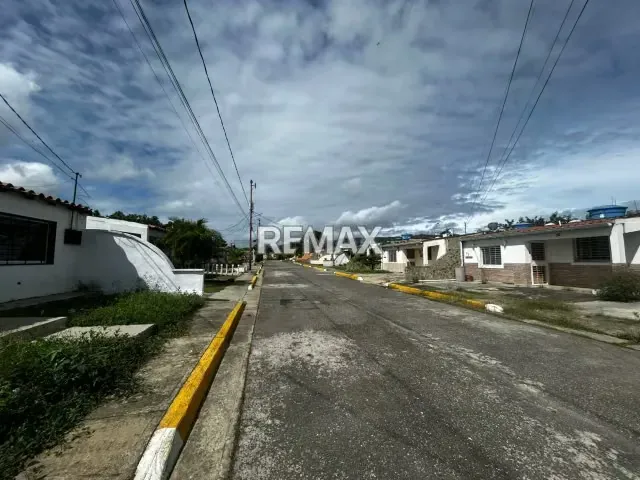 Casa en Venta Urbanización Villas de Manantial -Cabudare - 2