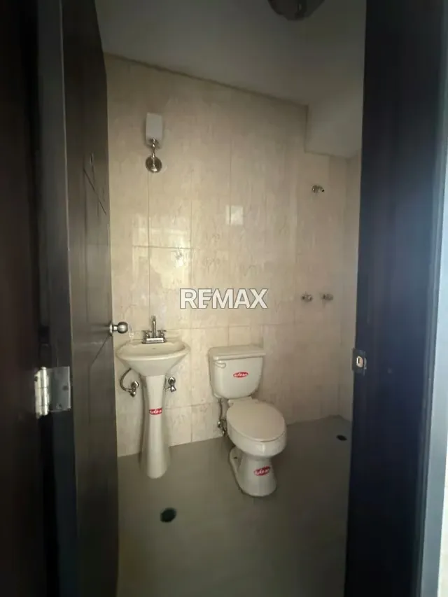 EN VENTA PENTHOUSE RES. MANDALAY SUITES URB. VALLE BLANCO - 20