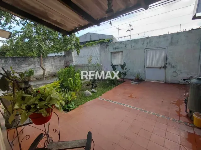 PROPIEDAD COMERCIAL Y RESIDENCIAL EN VENTA – SAN JOAQUÍN DE TURMERO - 2