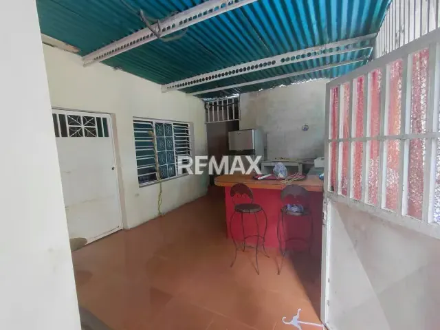 PROPIEDAD COMERCIAL Y RESIDENCIAL EN VENTA – SAN JOAQUÍN DE TURMERO - 10