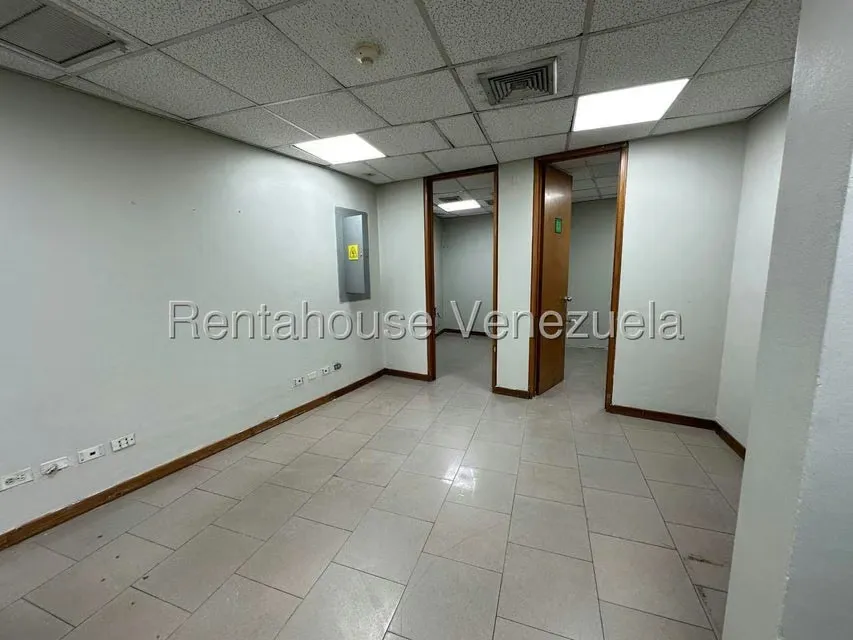 Apartamento (Planta Baja) en Venta en Chacao, Distrito Metropolitano - 13