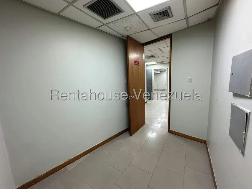 Apartamento (Planta Baja) en Venta en Chacao, Distrito Metropolitano - 14