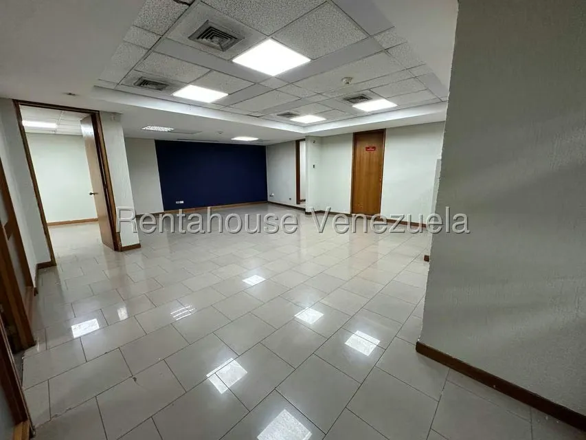 Apartamento (Planta Baja) en Venta en Chacao, Distrito Metropolitano - 26