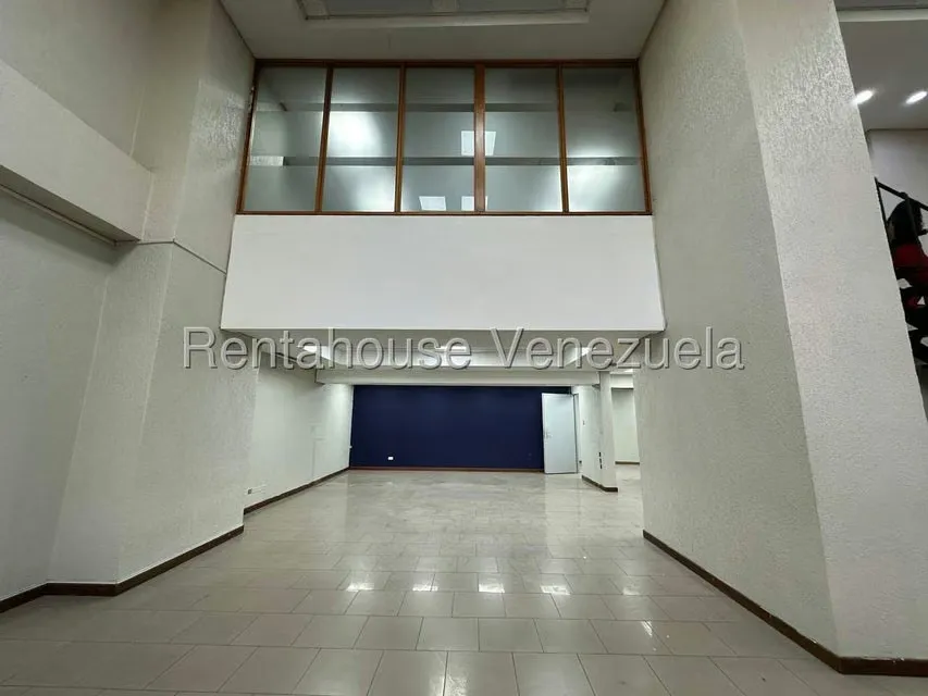 Apartamento (Planta Baja) en Venta en Chacao, Distrito Metropolitano - 4