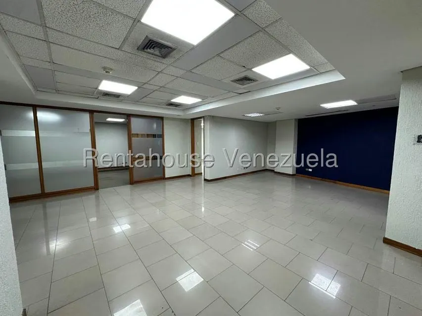 Apartamento (Planta Baja) en Venta en Chacao, Distrito Metropolitano - 34