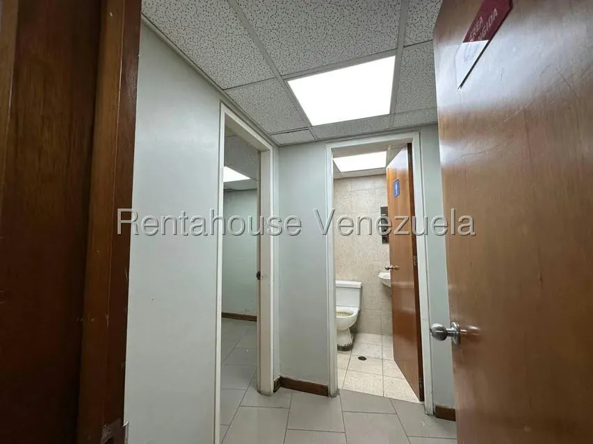 Apartamento (Planta Baja) en Venta en Chacao, Distrito Metropolitano - 37