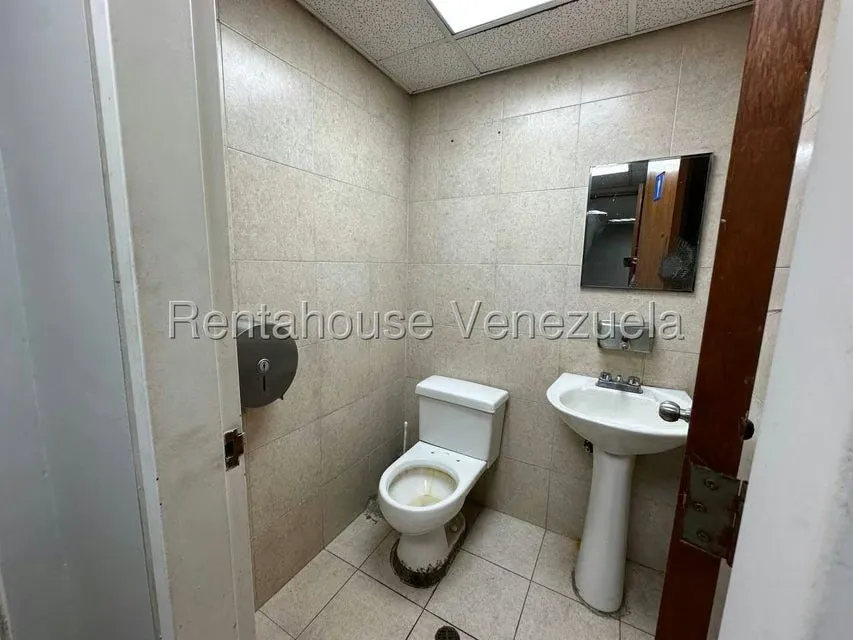 Apartamento (Planta Baja) en Venta en Chacao, Distrito Metropolitano - 39