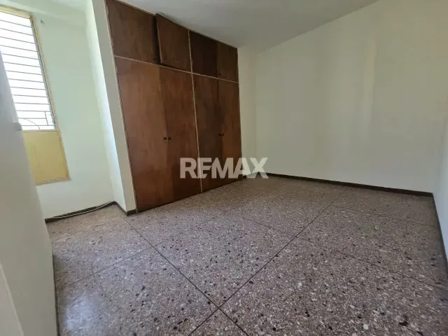 Apartamento sin amoblar en alquiler en zona céntrica de Acarigua. A una cuadra de la Plaza Bolivar. - 5