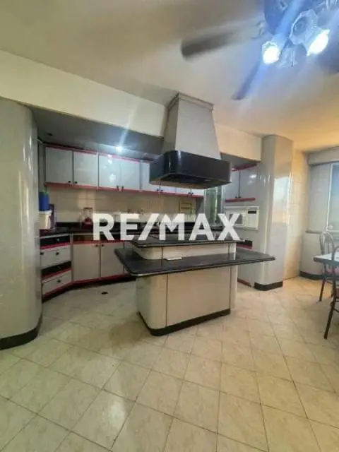 Penthouse en alquiler Urb. La Soledad