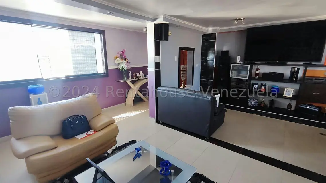 Apartamento (1 Nivel) en Venta en Avenida Mariño, Aragua - 4