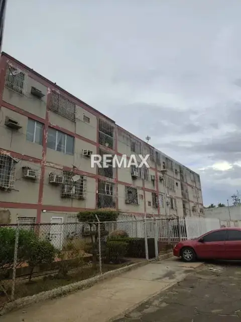 APARTAMENTO EN LOS BLOQUES DE ZAPARA