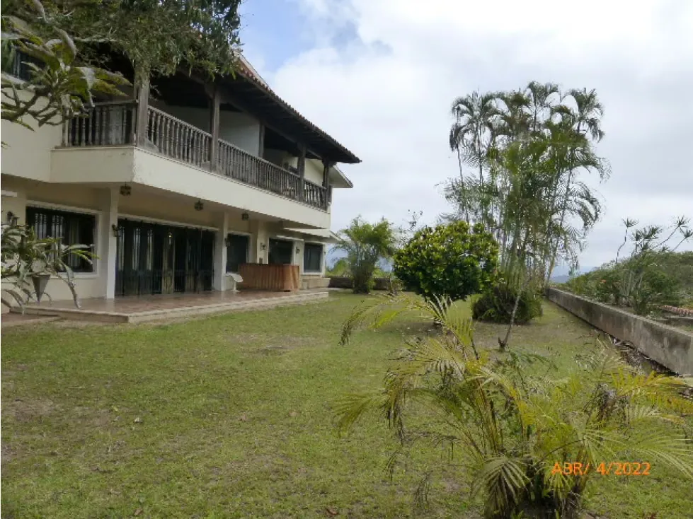 Vendo casa 1250m2 La Lagunita 2332 - 4