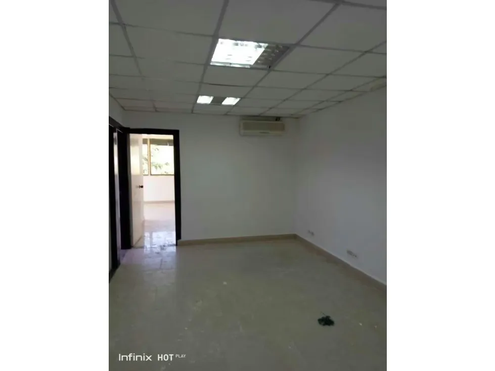Alquilo oficina/azotea industria 320m2 Boleita Norte 4369 - 8